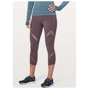 Lululemon On Pace Crop 21 inches